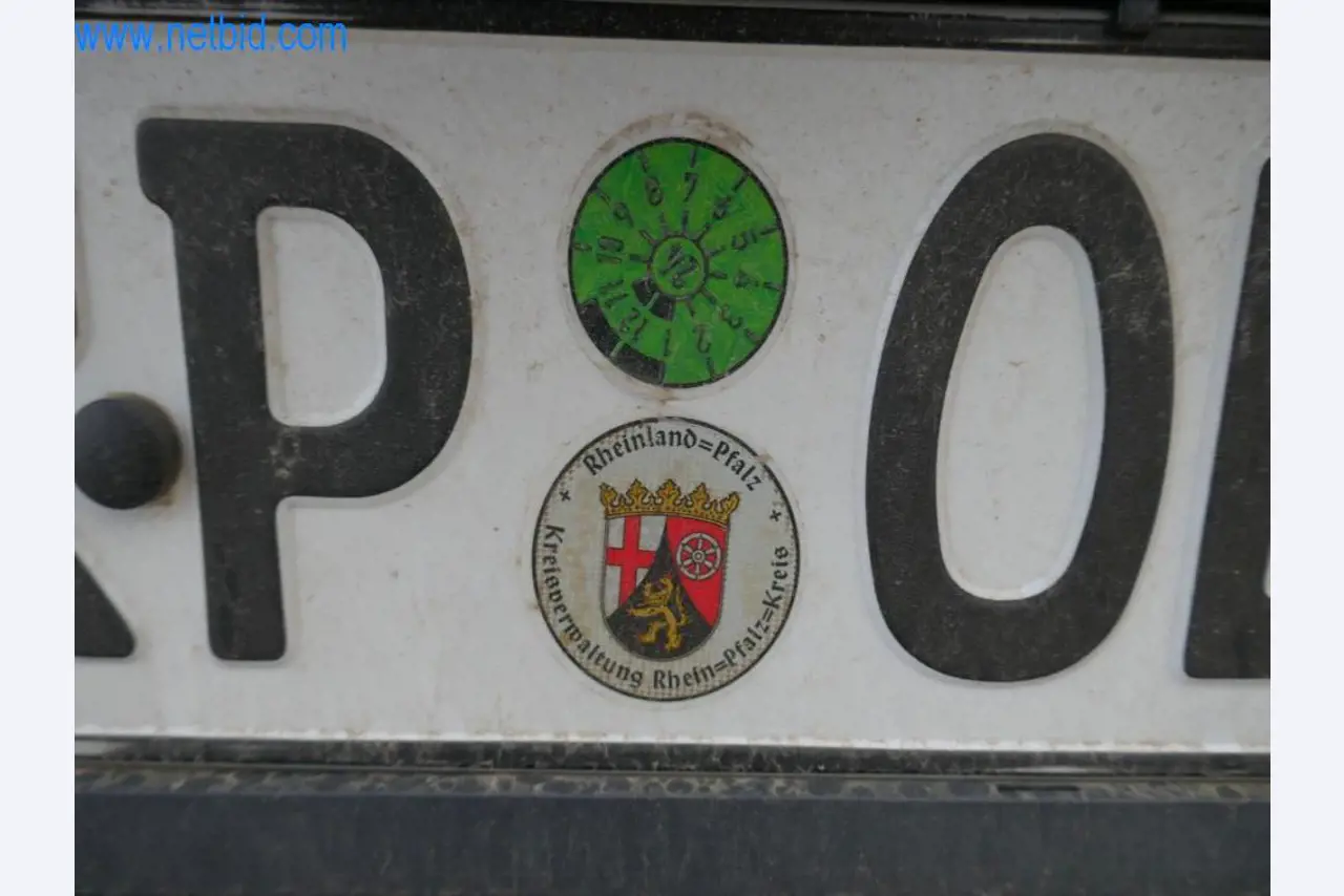 Máquinas e equipamentos técnicos do sector agroalimentar em bom estado de conservação-9