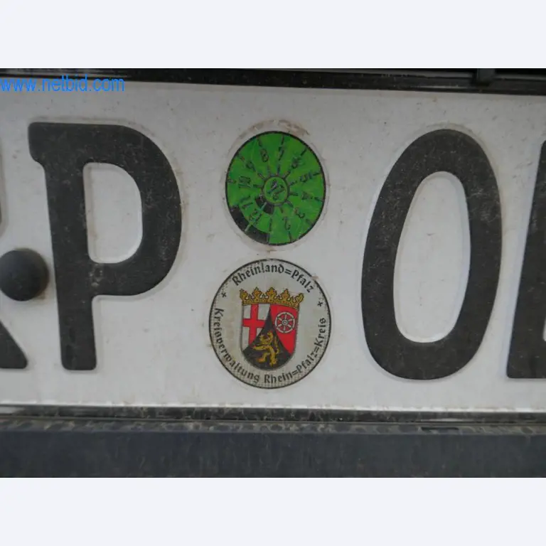 Máquinas e equipamentos técnicos do sector agroalimentar em bom estado de conservação-9