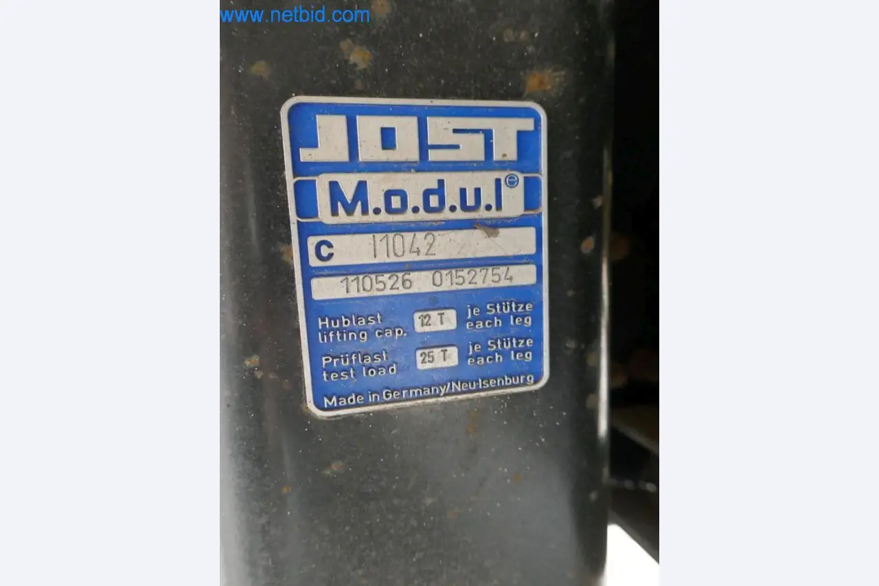 Máquinas e equipamentos técnicos do sector agroalimentar em bom estado de conservação-11