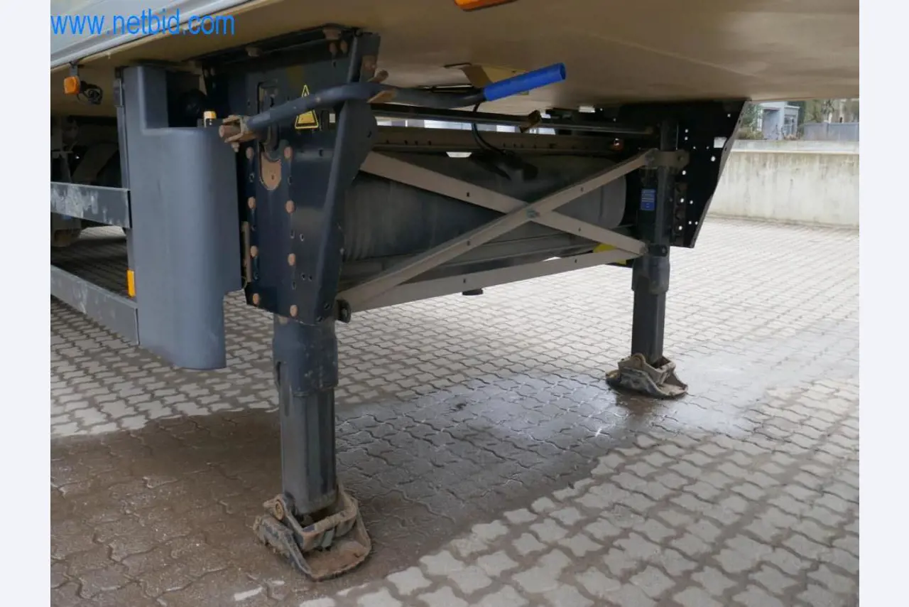 Máquinas e equipamentos técnicos do sector agroalimentar em bom estado de conservação-12