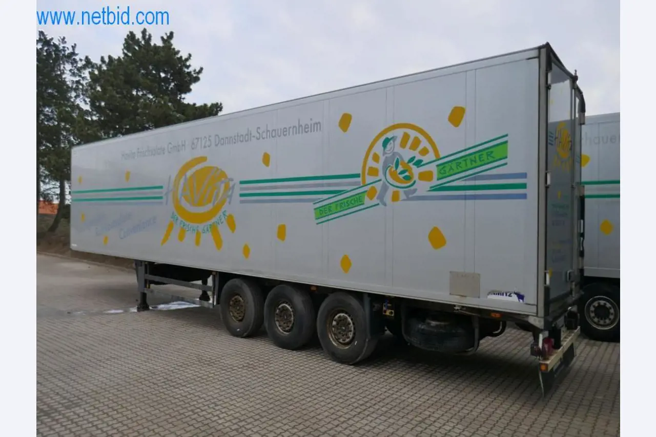 Máquinas e equipamentos técnicos do sector agroalimentar em bom estado de conservação-14