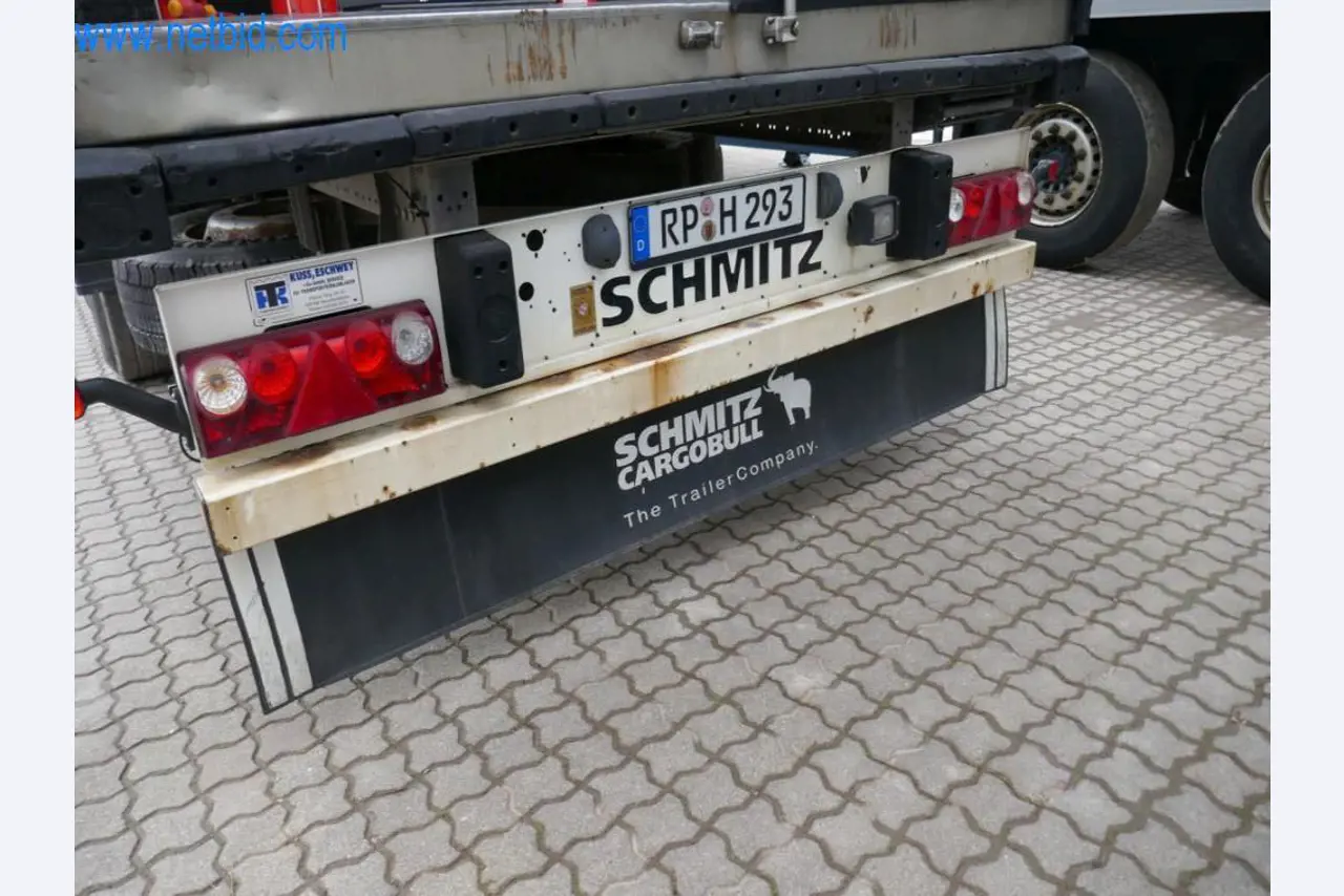 Máquinas e equipamentos técnicos do sector agroalimentar em bom estado de conservação-15