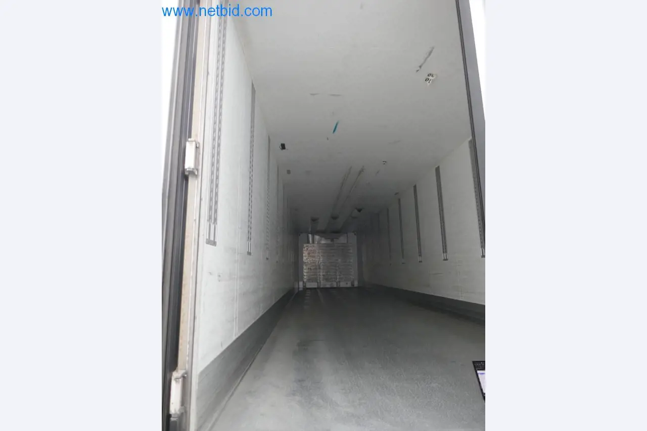 Máquinas e equipamentos técnicos do sector agroalimentar em bom estado de conservação-16