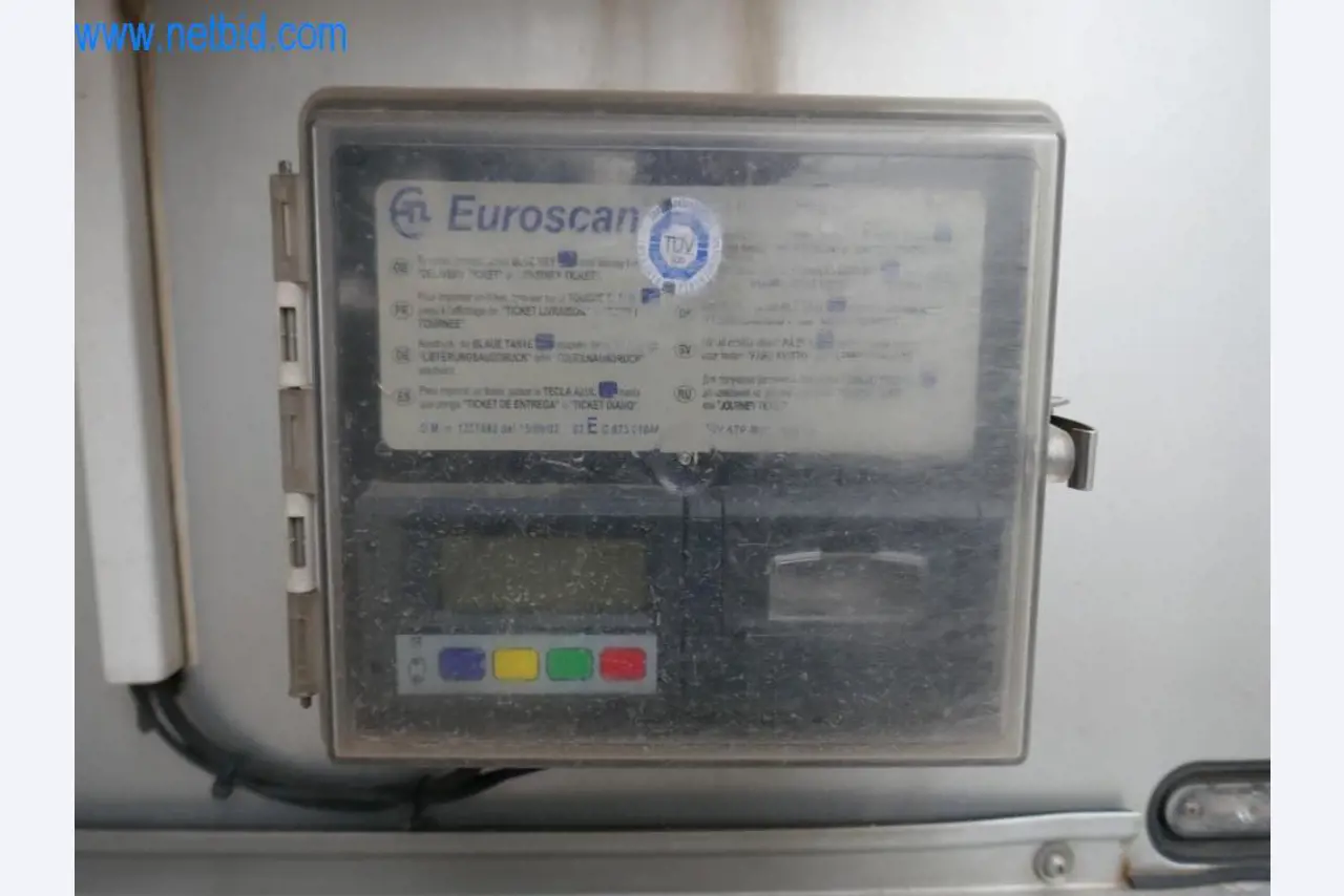 Máquinas e equipamentos técnicos do sector agroalimentar em bom estado de conservação-6