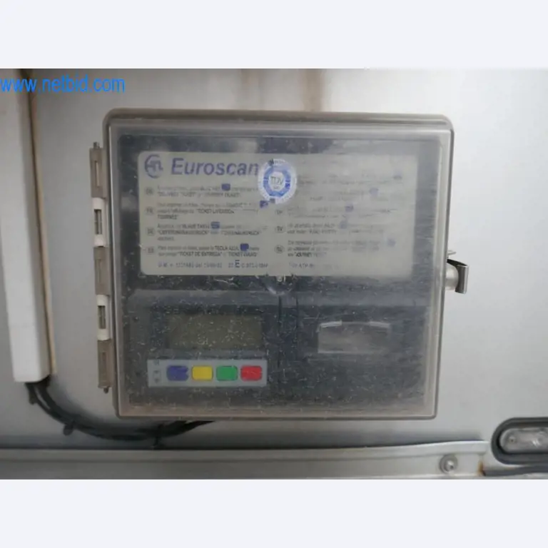 Máquinas e equipamentos técnicos do sector agroalimentar em bom estado de conservação-6