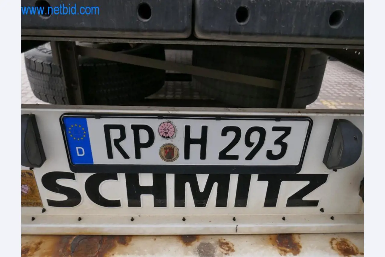 Máquinas e equipamentos técnicos do sector agroalimentar em bom estado de conservação-8