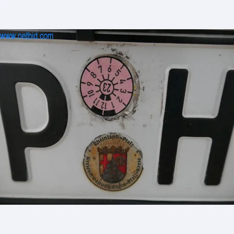 Máquinas e equipamentos técnicos do sector agroalimentar em bom estado de conservação-9