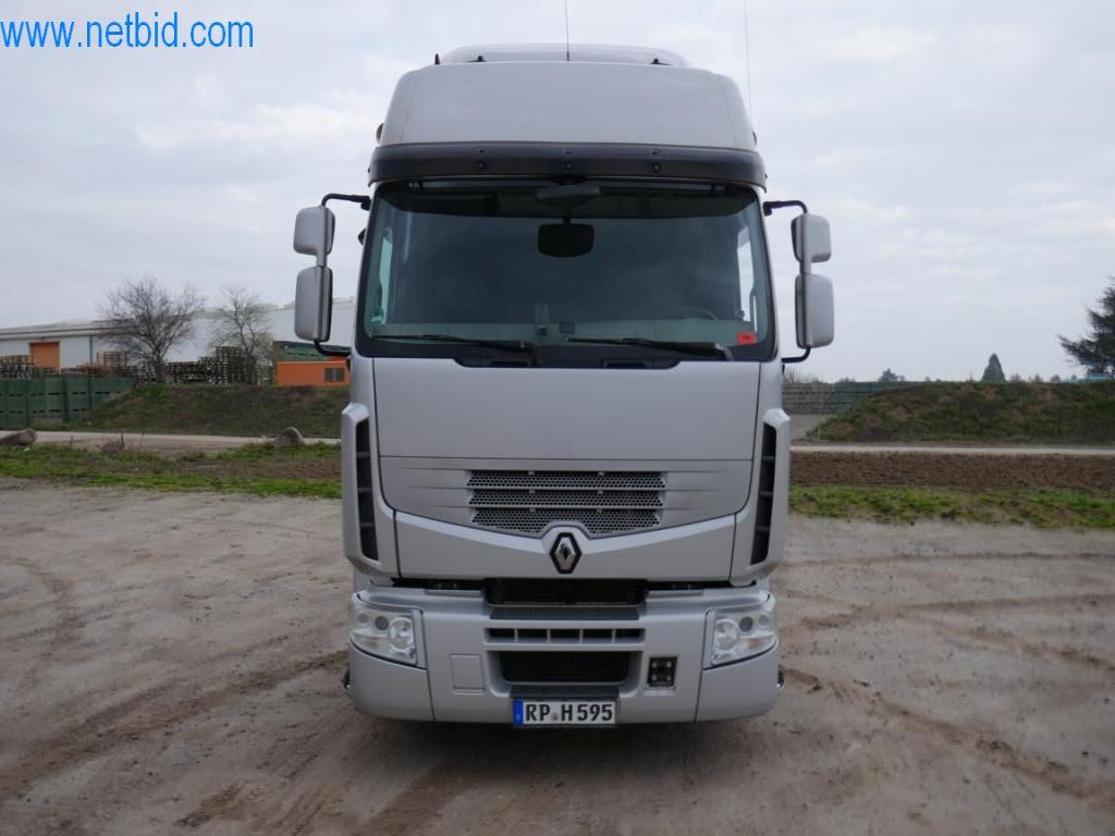 Máquinas y equipos técnicos del sector alimentario en buen estado de conservación-12