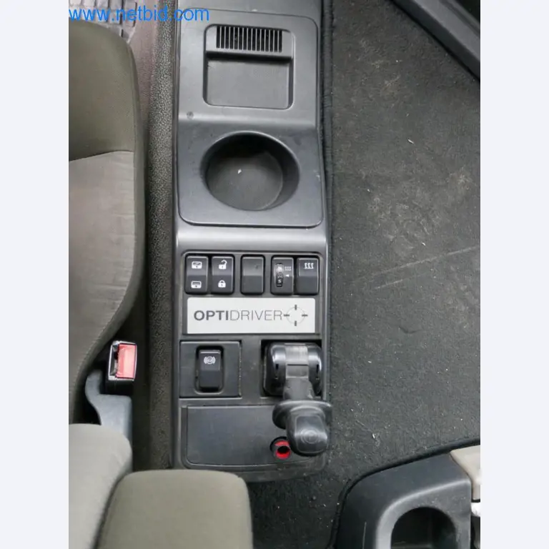 Máquinas e equipamentos técnicos do sector agroalimentar em bom estado de conservação-16