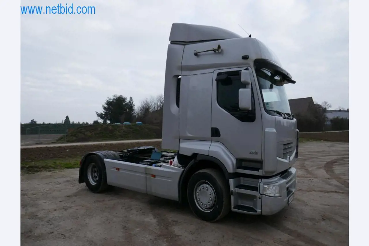 Máquinas e equipamentos técnicos do sector agroalimentar em bom estado de conservação-2