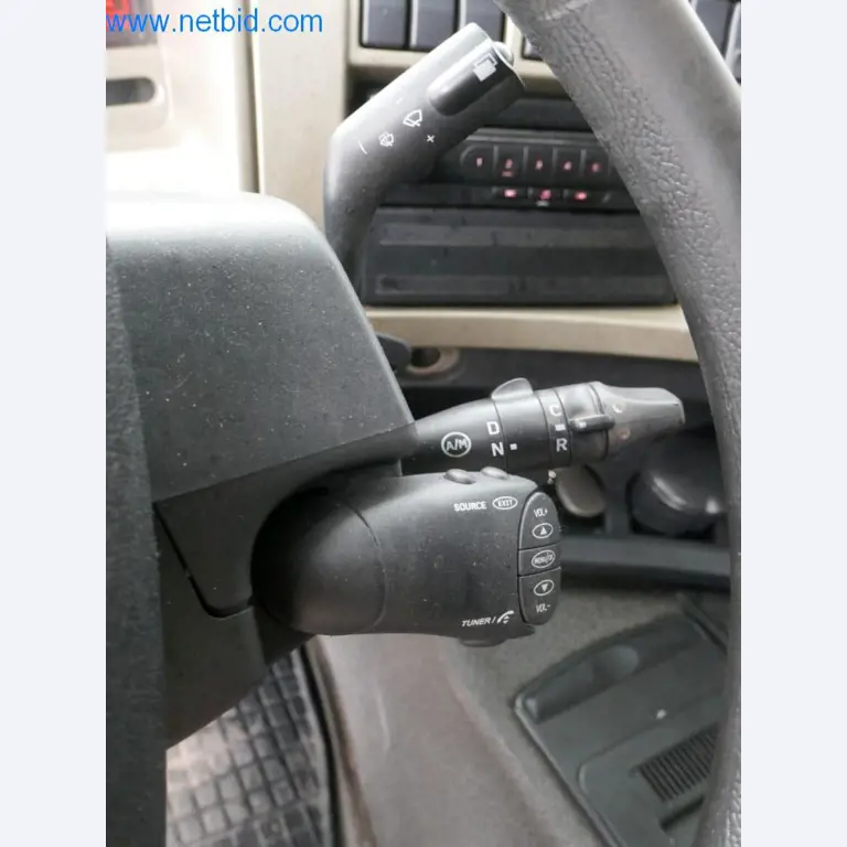 Máquinas e equipamentos técnicos do sector agroalimentar em bom estado de conservação-3