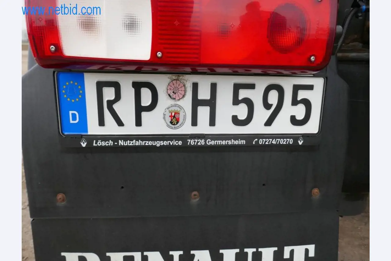 Máquinas e equipamentos técnicos do sector agroalimentar em bom estado de conservação-7