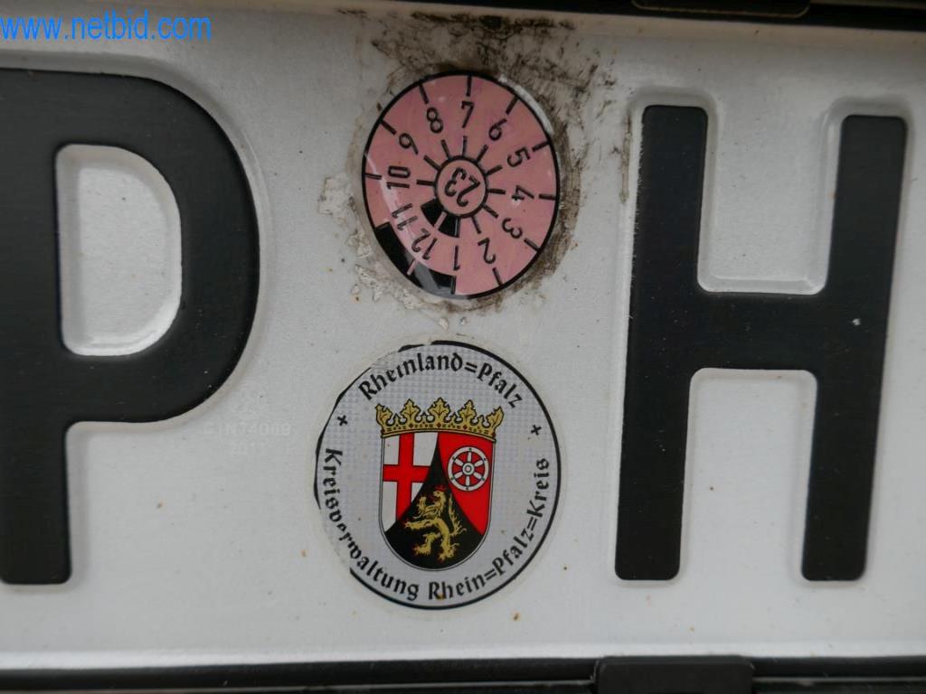 Máquinas y equipos técnicos del sector alimentario en buen estado de conservación-8