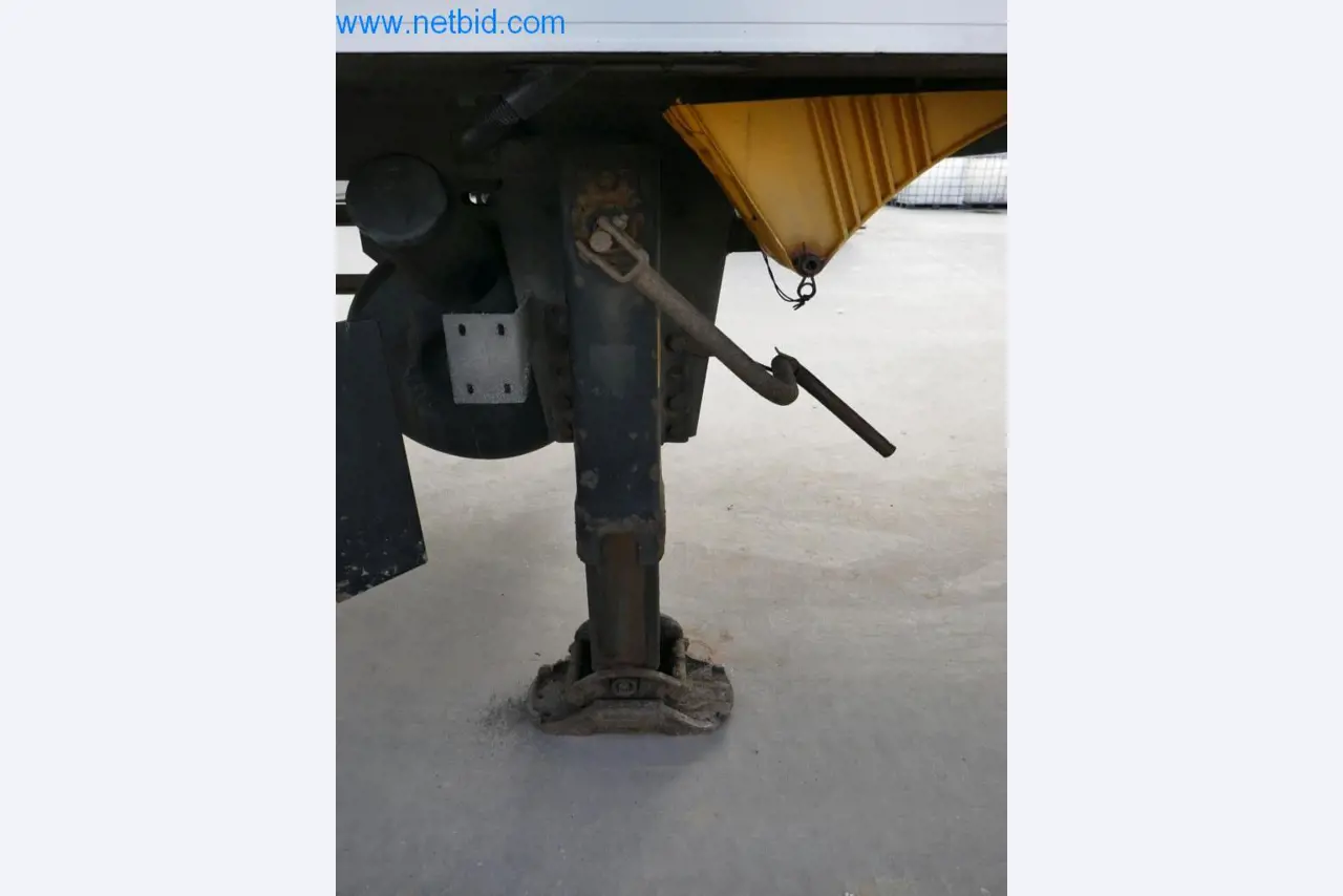 Máquinas e equipamentos técnicos do sector agroalimentar em bom estado de conservação-14