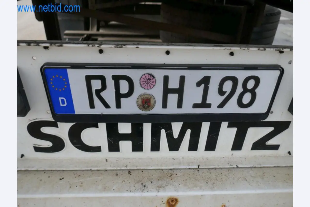 Máquinas e equipamentos técnicos do sector agroalimentar em bom estado de conservação-6