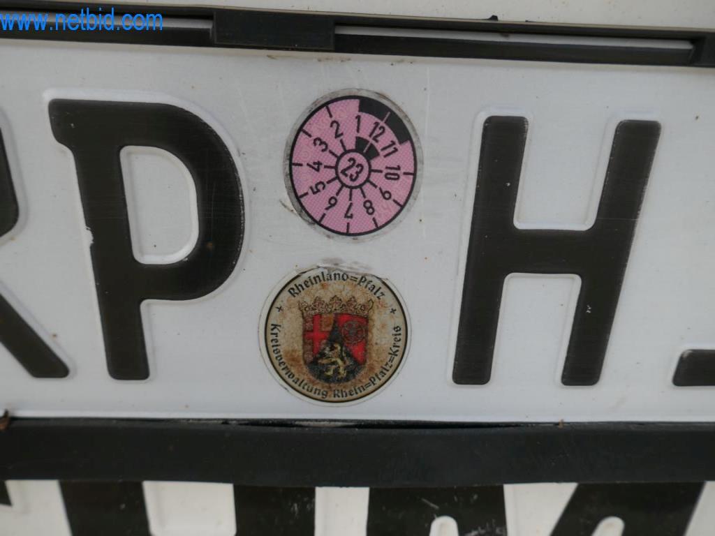 Máquinas y equipos técnicos del sector alimentario en buen estado de conservación-7