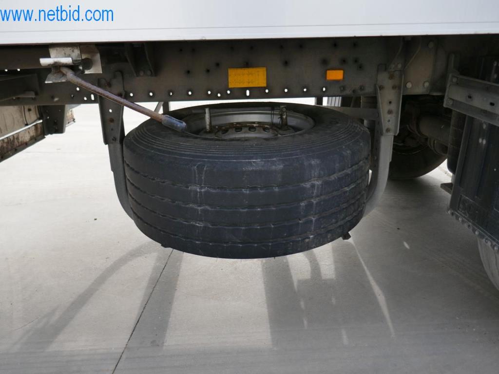 Máquinas y equipos técnicos del sector alimentario en buen estado de conservación-14