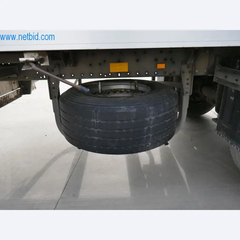 Máquinas e equipamentos técnicos do sector agroalimentar em bom estado de conservação-14