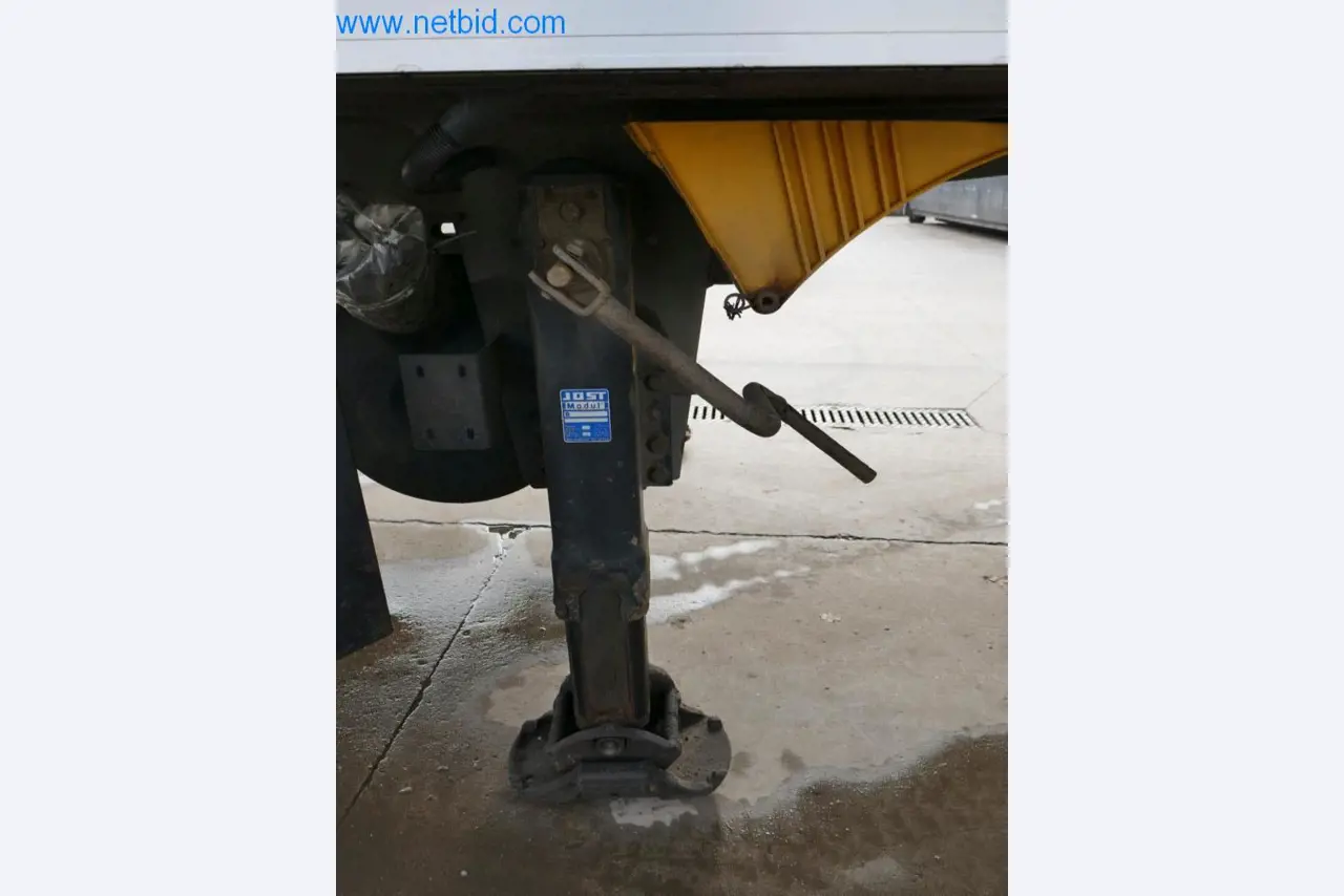 Máquinas e equipamentos técnicos do sector agroalimentar em bom estado de conservação-15