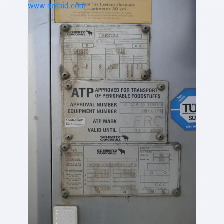 Máquinas e equipamentos técnicos do sector agroalimentar em bom estado de conservação-3