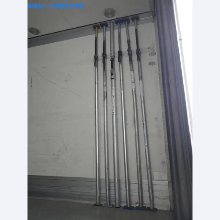 Dobro vzdrževani stroji in tehnična oprema iz živilskopredelovalnega sektorja-13