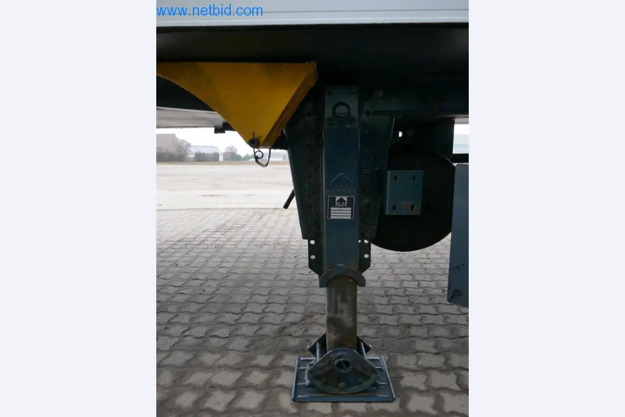 Dobro vzdrževani stroji in tehnična oprema iz živilskopredelovalnega sektorja-3