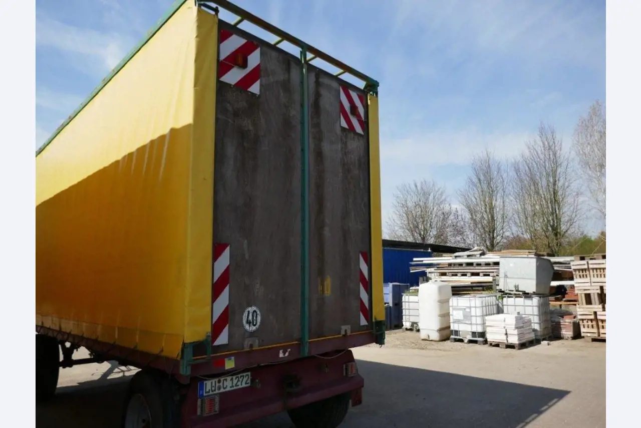 Máquinas e equipamentos técnicos do sector agroalimentar em bom estado de conservação-2