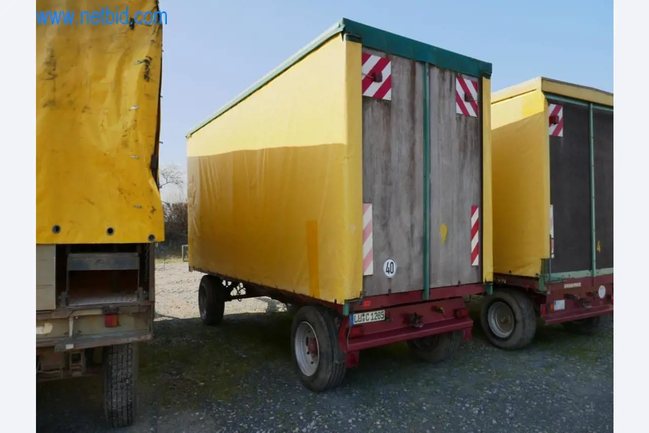 Máquinas e equipamentos técnicos do sector agroalimentar em bom estado de conservação-3