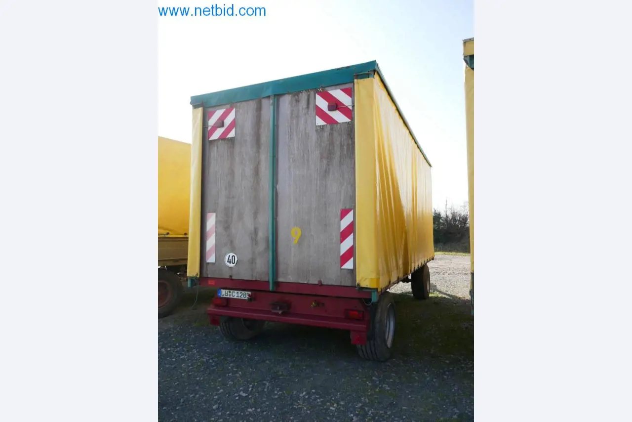 Máquinas e equipamentos técnicos do sector agroalimentar em bom estado de conservação-4