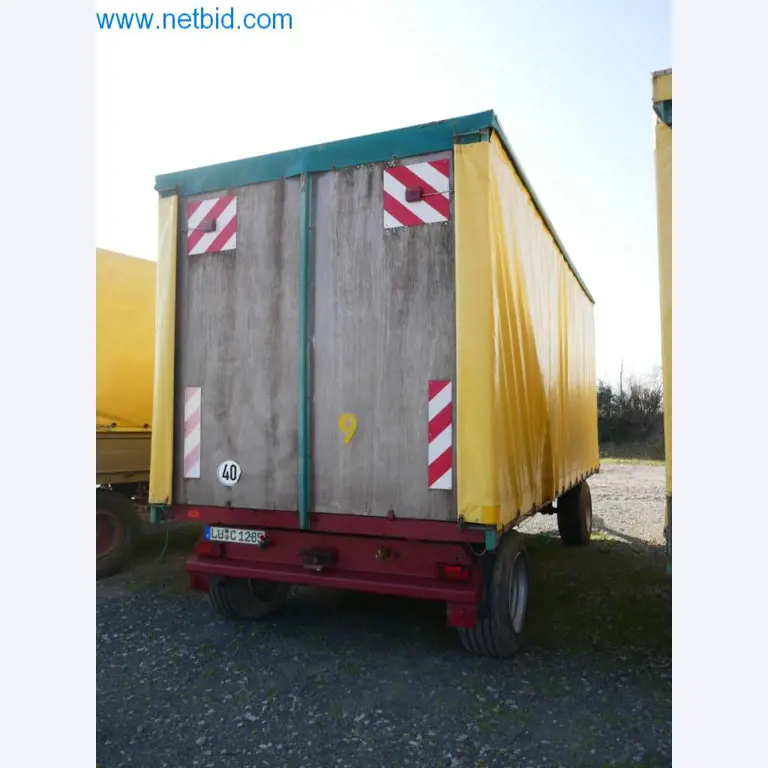 Máquinas e equipamentos técnicos do sector agroalimentar em bom estado de conservação-4