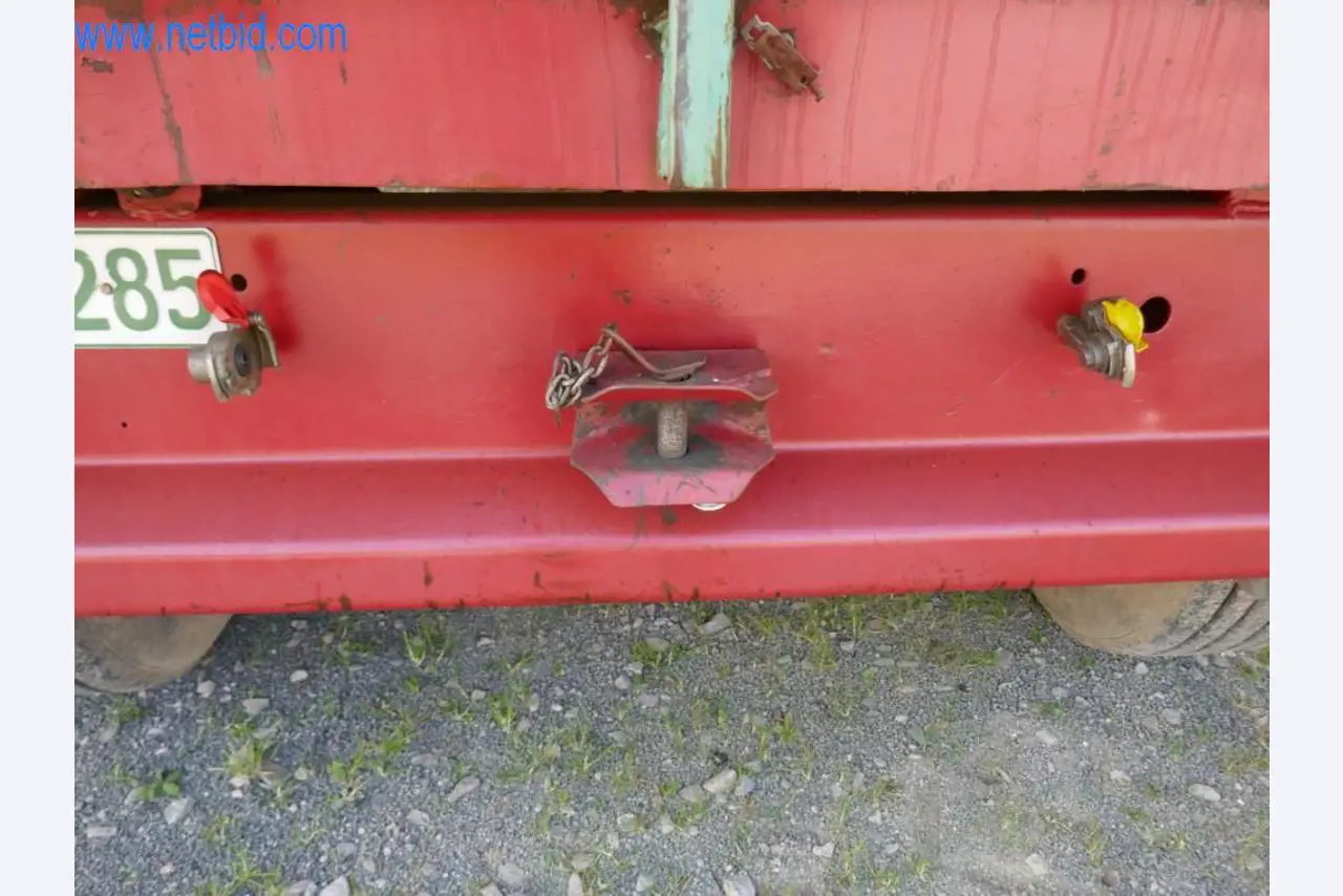 Máquinas e equipamentos técnicos do sector agroalimentar em bom estado de conservação-5