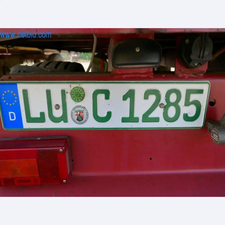 Máquinas e equipamentos técnicos do sector agroalimentar em bom estado de conservação-7