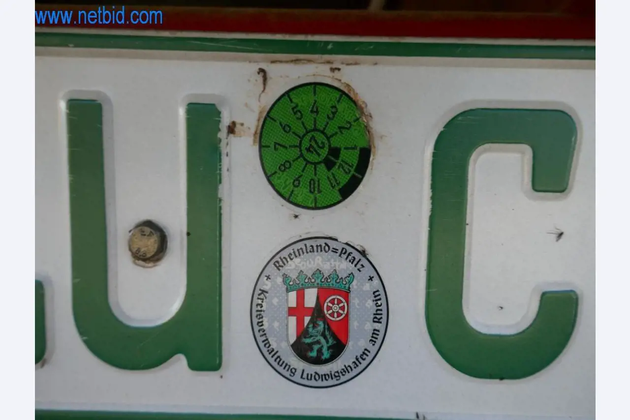 Máquinas e equipamentos técnicos do sector agroalimentar em bom estado de conservação-8