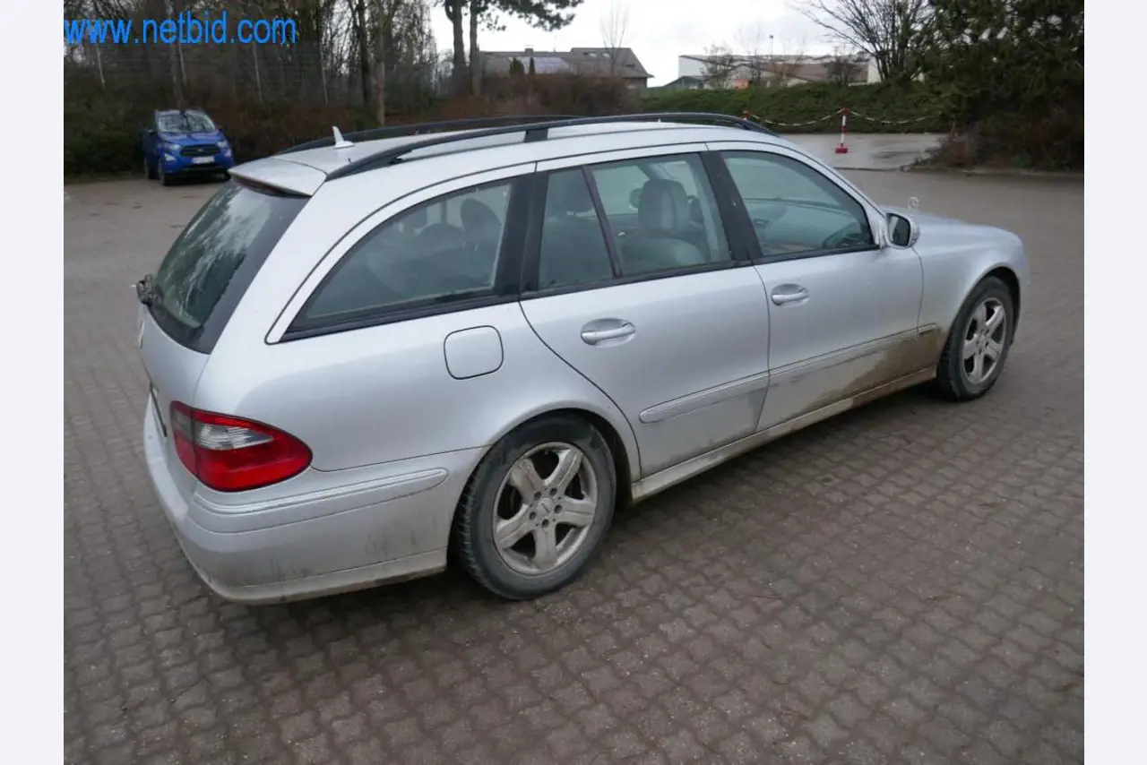 Máquinas e equipamentos técnicos do sector agroalimentar em bom estado de conservação-11