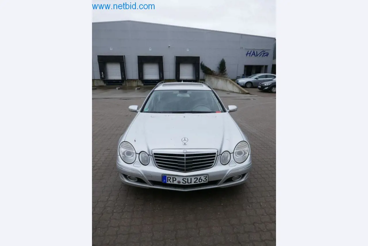 Máquinas e equipamentos técnicos do sector agroalimentar em bom estado de conservação-12