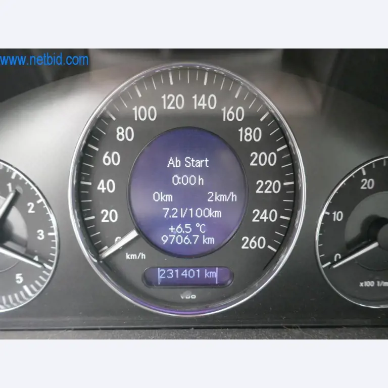 Máquinas e equipamentos técnicos do sector agroalimentar em bom estado de conservação-17