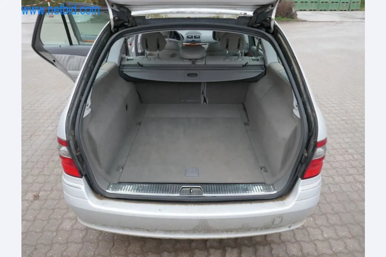 Máquinas e equipamentos técnicos do sector agroalimentar em bom estado de conservação-5