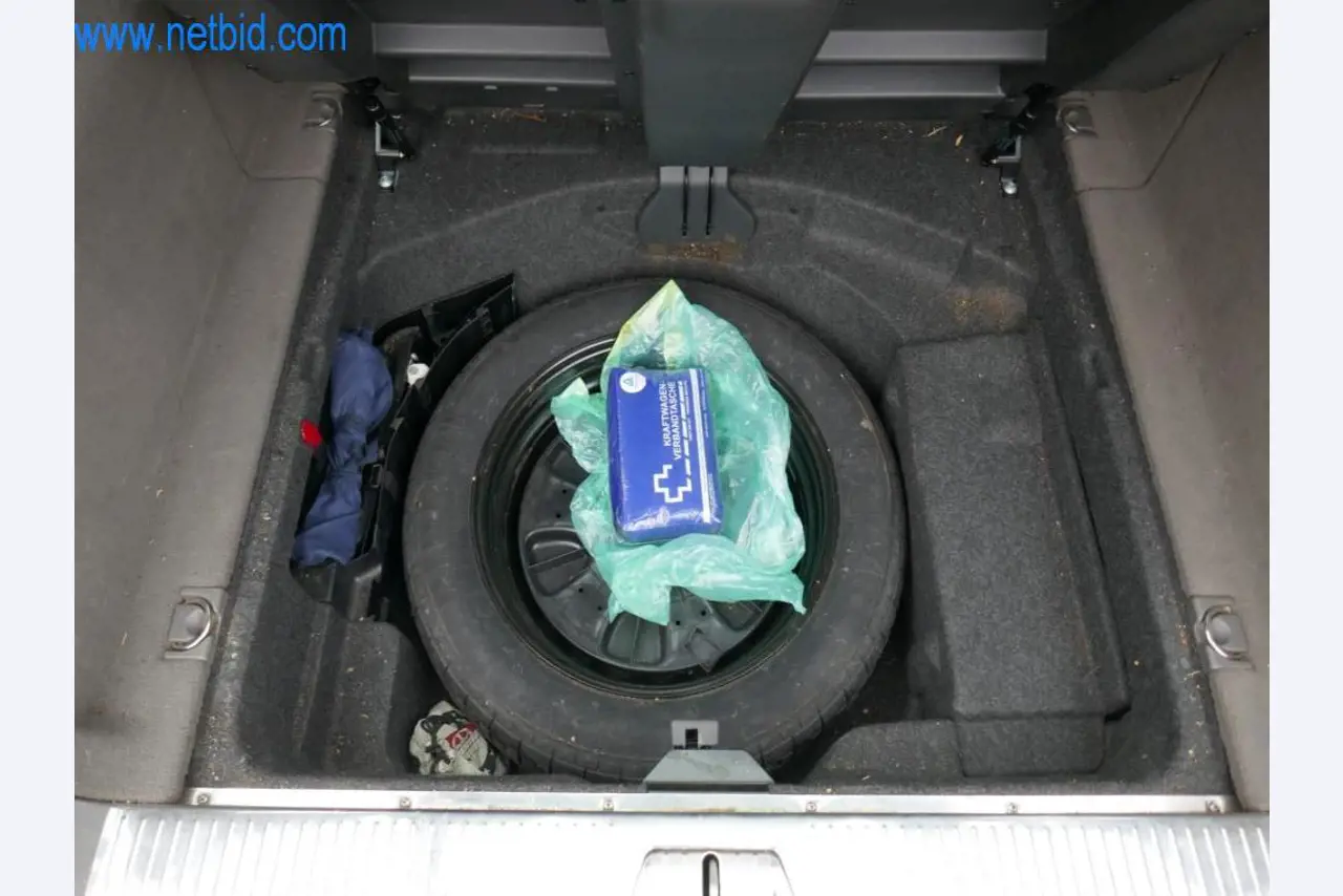 Máquinas e equipamentos técnicos do sector agroalimentar em bom estado de conservação-6