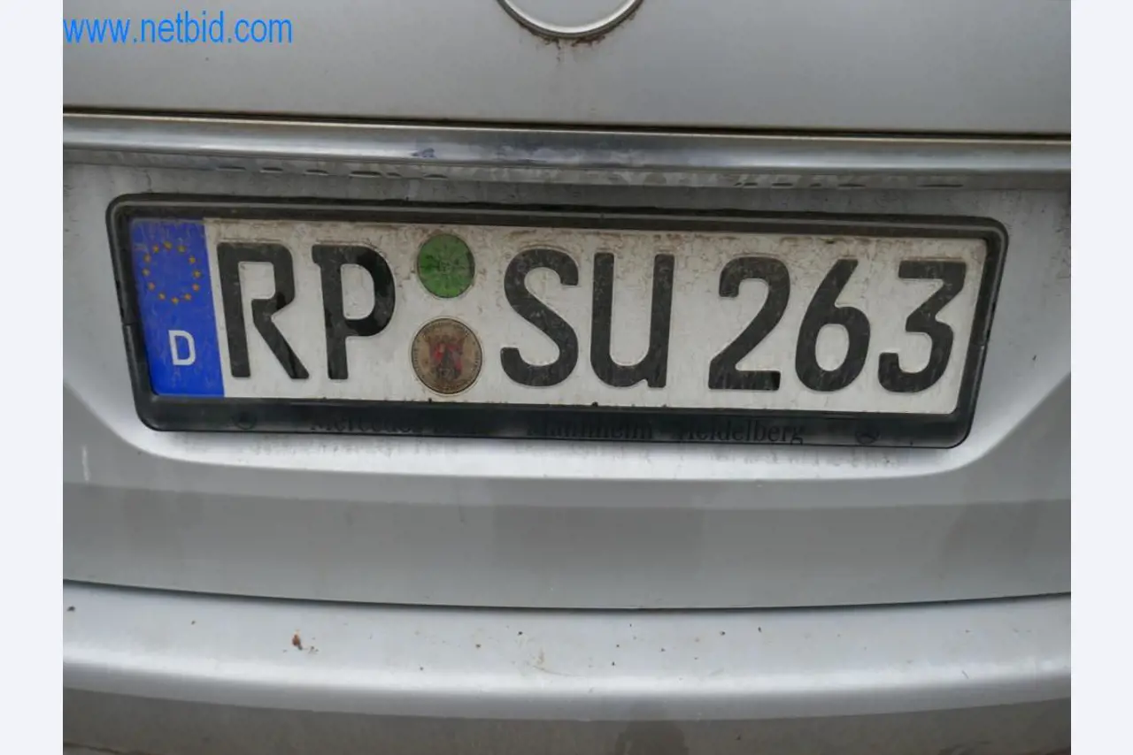 Máquinas e equipamentos técnicos do sector agroalimentar em bom estado de conservação-7