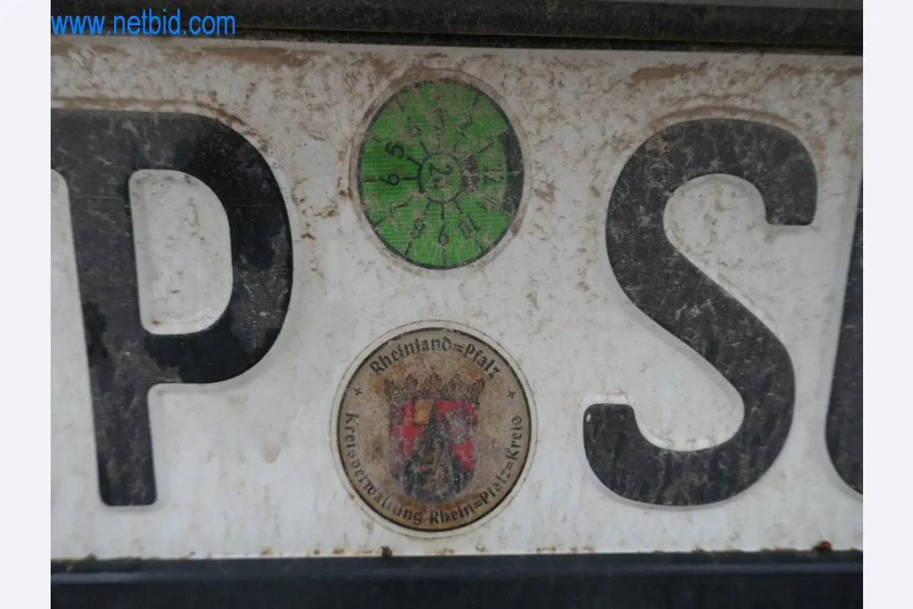 Máquinas e equipamentos técnicos do sector agroalimentar em bom estado de conservação-8