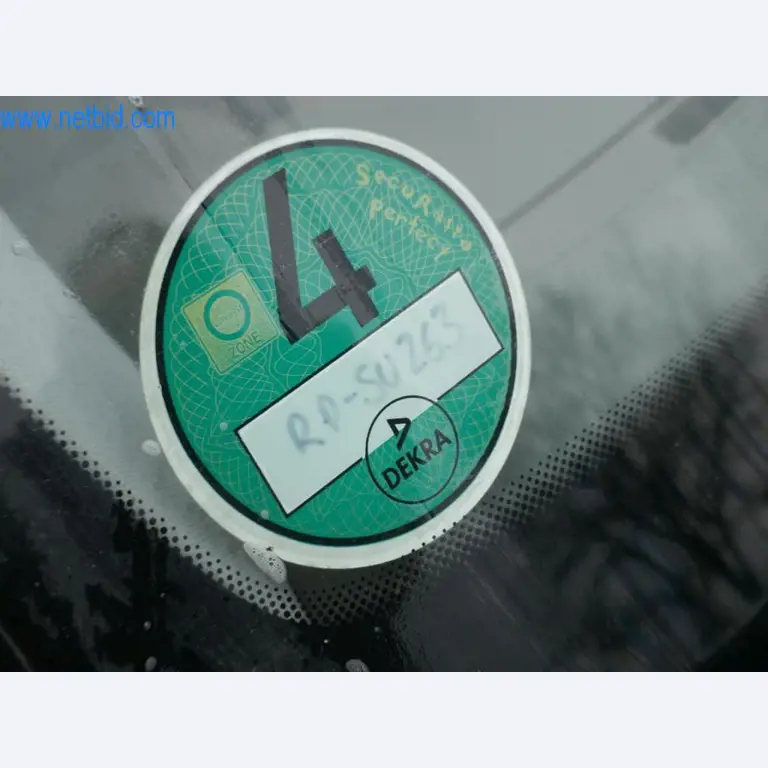 Máquinas e equipamentos técnicos do sector agroalimentar em bom estado de conservação-9