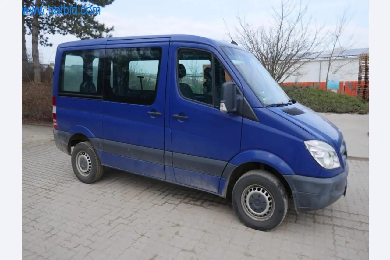 Máquinas e equipamentos técnicos do sector agroalimentar em bom estado de conservação-10