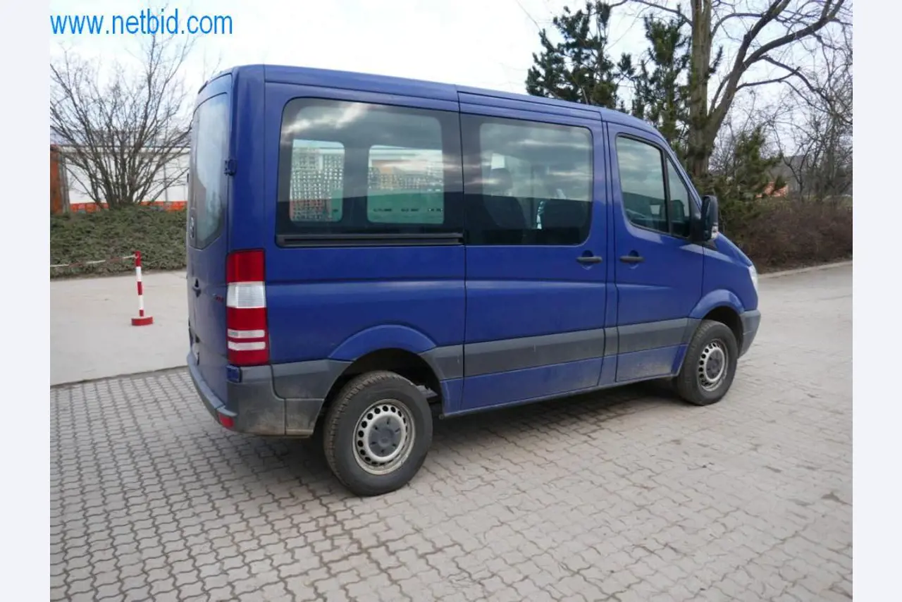 Máquinas e equipamentos técnicos do sector agroalimentar em bom estado de conservação-11