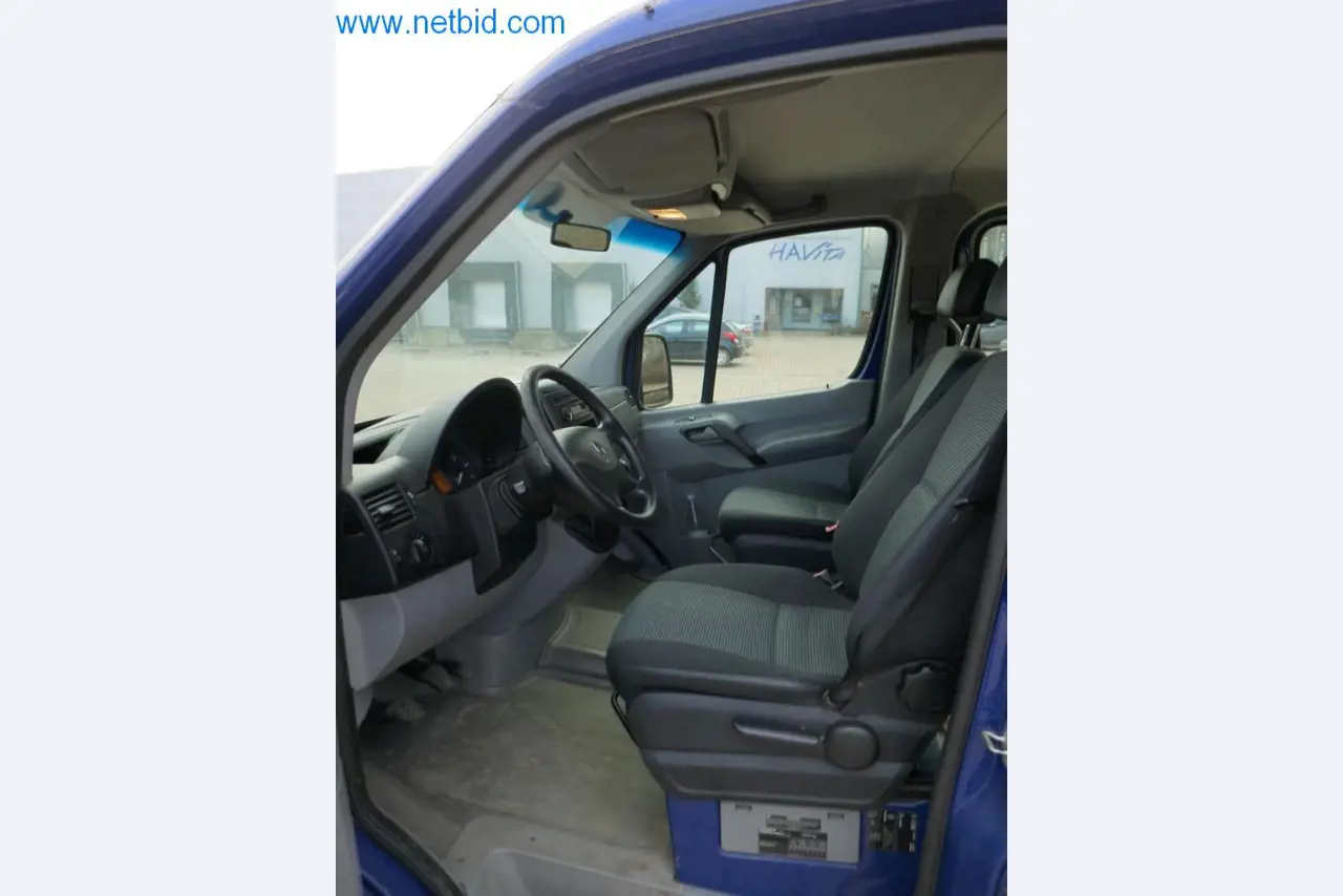 Máquinas e equipamentos técnicos do sector agroalimentar em bom estado de conservação-15