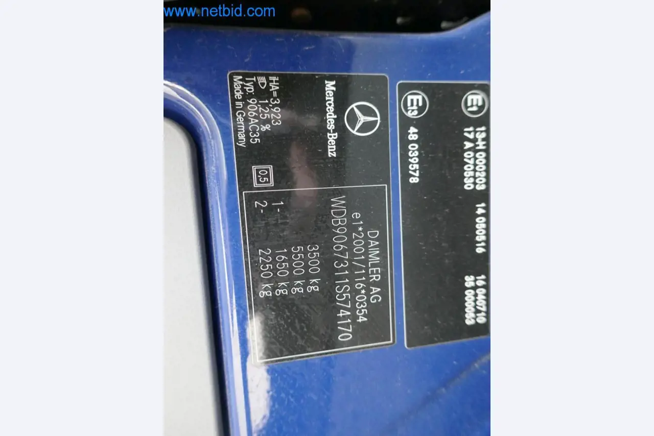 Máquinas e equipamentos técnicos do sector agroalimentar em bom estado de conservação-4