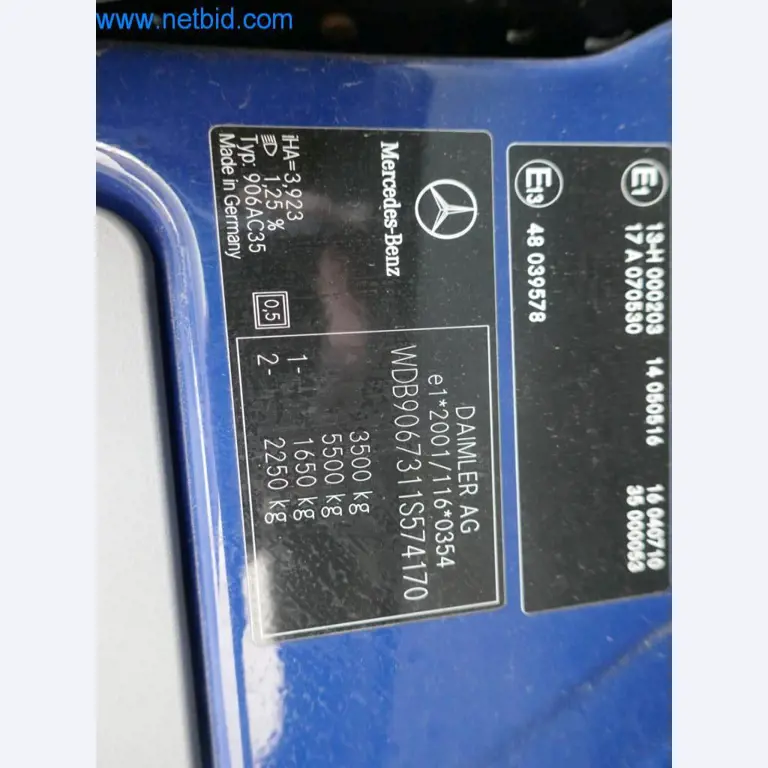 Máquinas e equipamentos técnicos do sector agroalimentar em bom estado de conservação-4