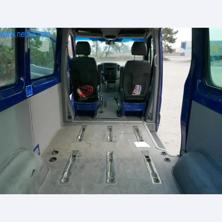 Máquinas e equipamentos técnicos do sector agroalimentar em bom estado de conservação-6