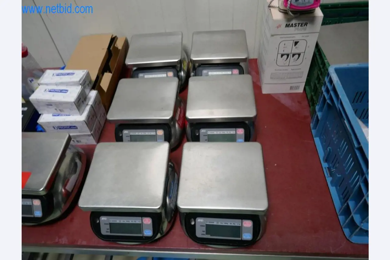 Máquinas e equipamentos técnicos do sector agroalimentar em bom estado de conservação-2