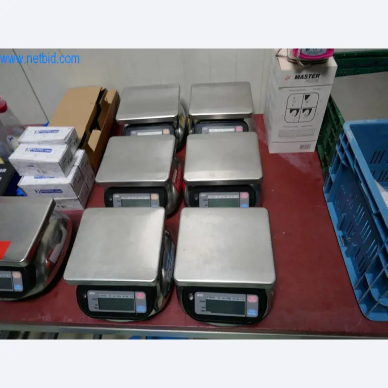 Máquinas e equipamentos técnicos do sector agroalimentar em bom estado de conservação-2