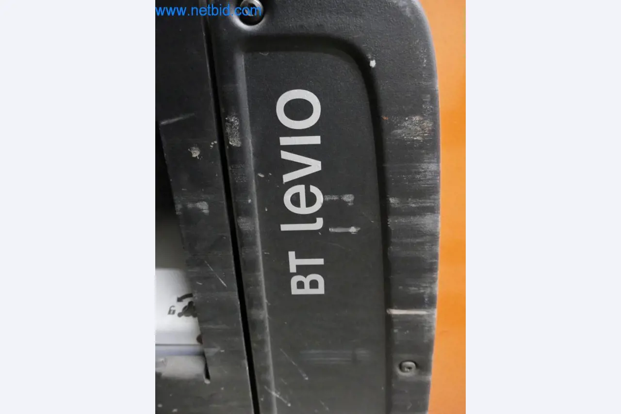 Máquinas e equipamentos técnicos do sector agroalimentar em bom estado de conservação-2